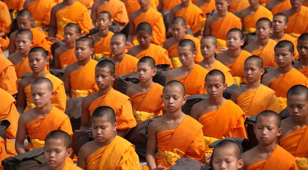 meditation_for_longevity-monks