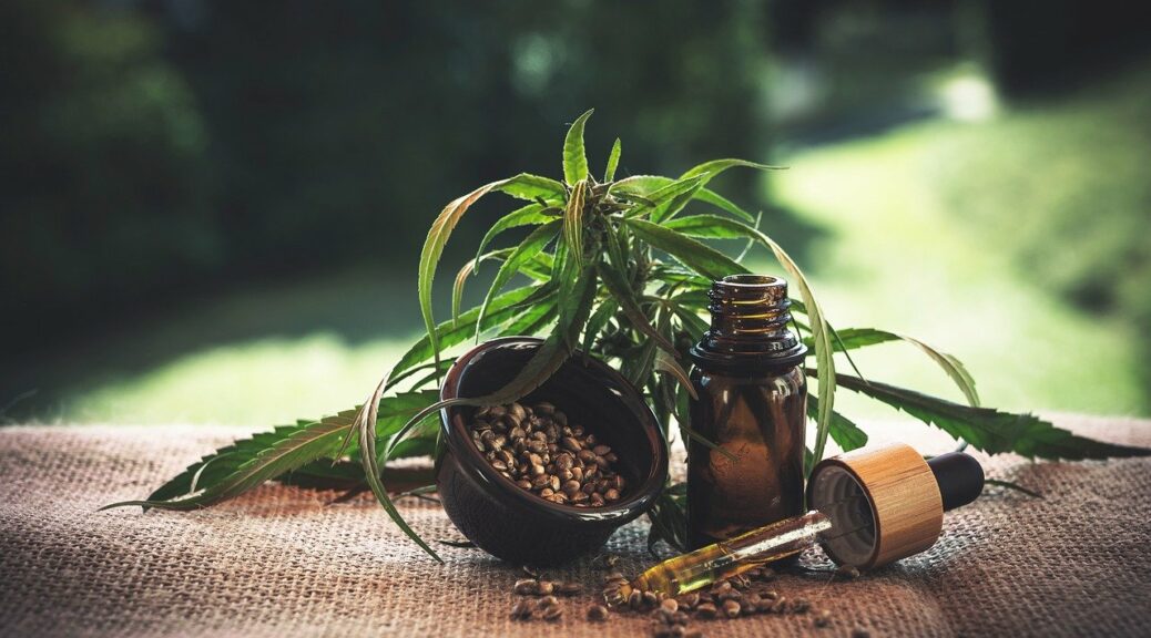 10 benefits of using CBD oil-featured